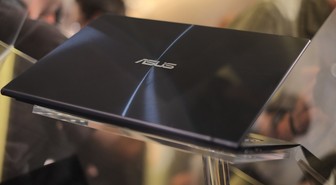Asus esitteli lasilla päällystetyn Zenbook Infinity -ultrabookin